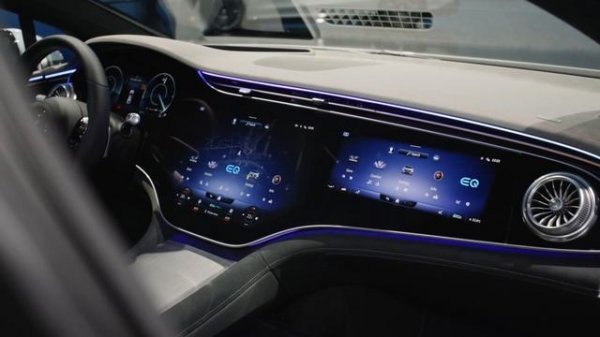 Обзор финальной версии Mercedes EQS