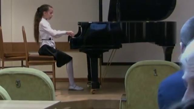 Мария Зудилина (фортепиано). Бах И.С. Маленькая прелюдия №6, Глинка М.И. Мелодический вальс смотреть онлайн
