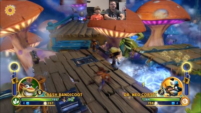 Family Fun With Crash Bandicoot Edition of Skylanders Imaginators Video Game смотреть онлайн