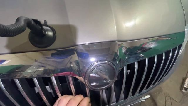 Замена эмблемы Skoda Oktavia A5