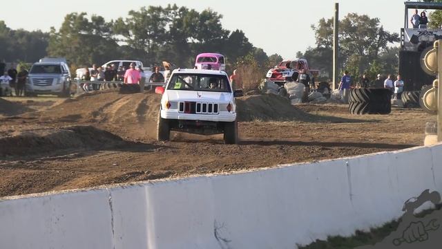 REDENECK TOUGH TRUCK RACING GOES FULL SEND! смотреть онлайн