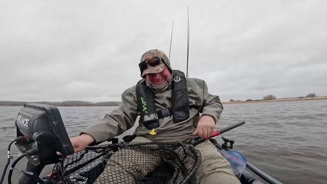 MONSTER PIKE KAYAK FISHING LAKE OF THE WOODS! смотреть онлайн