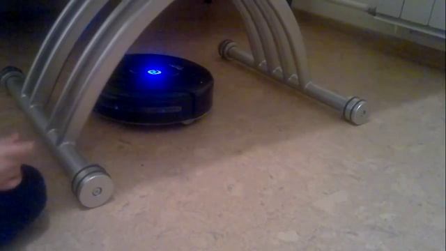 Робот-пылесос XRobot 700 QWIKK смотреть онлайн