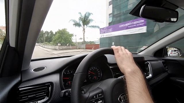 Kia Stonic GT Line 1.0 T-GDI 120cv - Ensaio Portugal (Review Portugal) смотреть онлайн