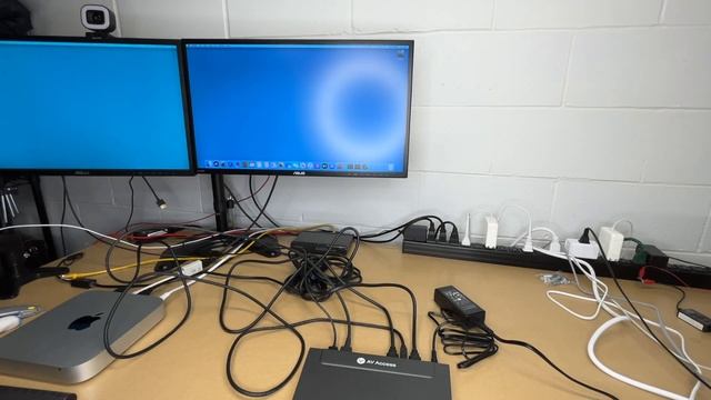 AV Access Dual Monitor HDMI KVM Switch with USB 3.0 смотреть онлайн