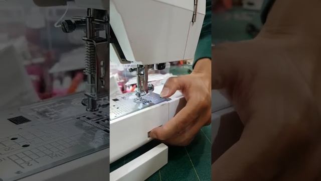 ❤2018年12月13日~車樂美JAMOME DC7100縫紉機學裝自由縫壓腳, 我新買的縫紉機學裝自由縫壓腳~1 смотреть онлайн