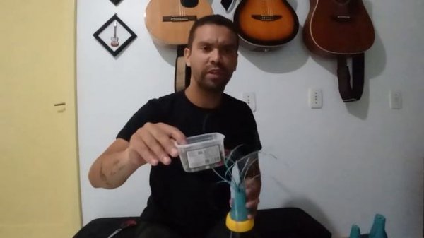 Como fazer um caxixi com material alternativo.