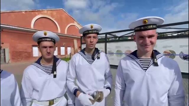 Военные моряки благодарят фонд «Кронштадский Морской собор» смотреть онлайн