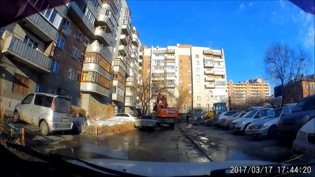 Новый способ кронирования деревьев [Омск] смотреть онлайн