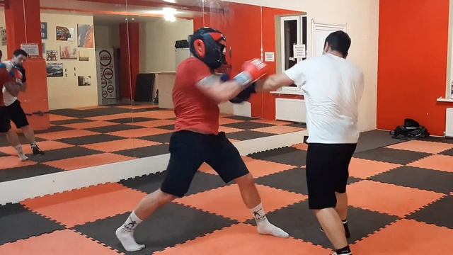 Бокс в спортивном клубе "Сила" ст. Марьянская. смотреть онлайн