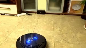 Как зарядить робот-пылесос