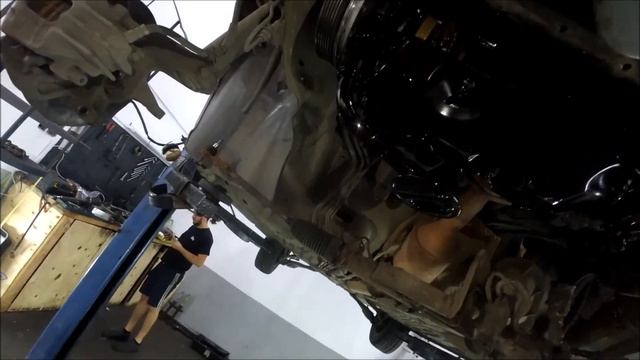 Ford Focus 1.6 zetec rocam vazamentos de óleo e embreagem pesada смотреть онлайн