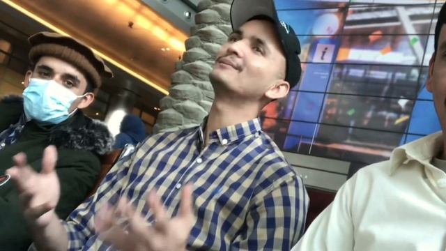 Dost Ko Chorny Airport Gaye✈️|Aur 24k Gold K Wall??|#vlog смотреть онлайн