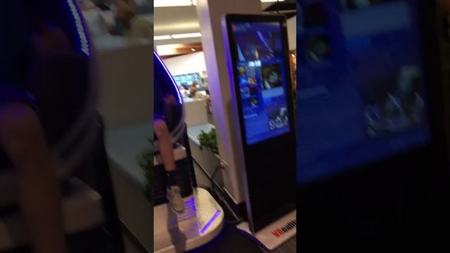 Teen reacts to eye of terror vr experiences смотреть онлайн