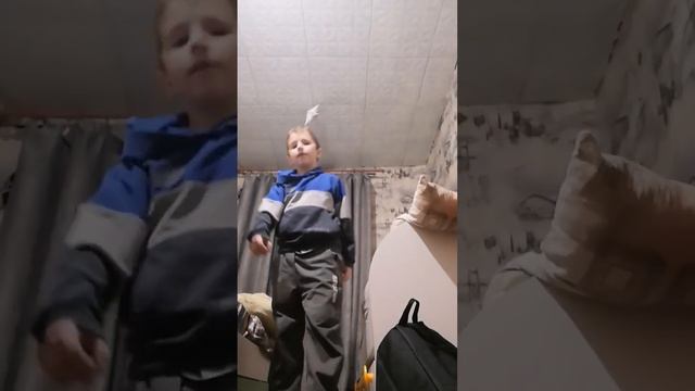 Кто бьёт сильнее там Ромен спикермен или это фак бум? смотреть онлайн