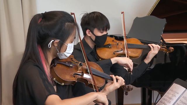 DEBUSSY: String Quartet in G minor, Op. 10- Movements II and III смотреть онлайн