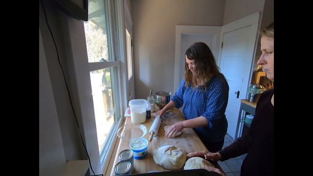 Historical Holiday: A Shieldmaiden makes Kuchen смотреть онлайн