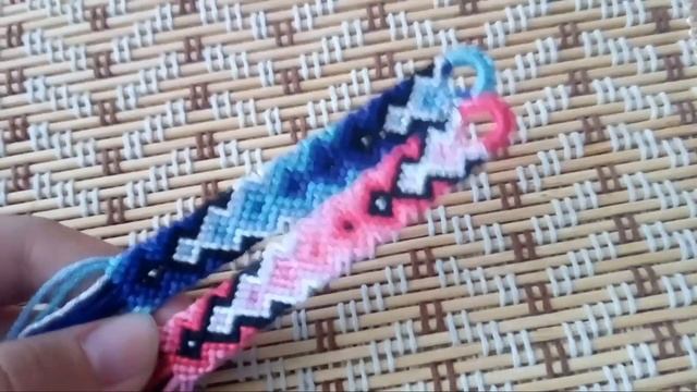 Процесс плетения #20 || ДВЕ фенечки смотреть онлайн