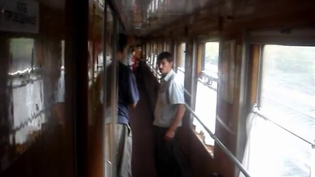 Поезд Москва - Новороссийск пьяный дядя бурагозит.avi смотреть онлайн