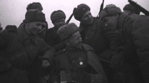 В землянке - Песня военных лет - Лучшие фото - Бьется в тесной печурке огонь