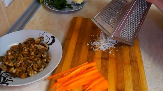 ЗАКУСКА рецепт МЯСНОЙ рулет из фарша с грибами и сыром ЗАКУСКИ на праздничный стол snack смотреть онлайн