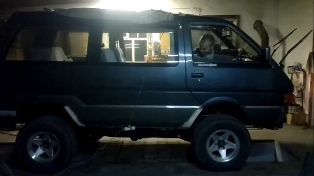 Nissan Largo 1KZ-TE смотреть онлайн
