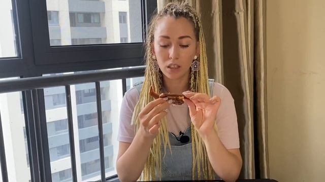 КИТАЙСКИЕ ВКУСНЯШКИ | Пробую ПЕРВЫЙ РАЗ в жизни | СНЕКИ из Китая | Куриные крылышки, сыр тофу, орех смотреть онлайн
