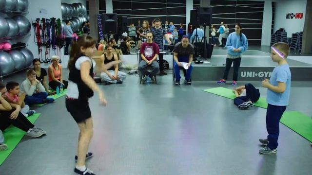 На ПрОкАчКу | HIP-HOP | BEGINNER 1X1 | 1 ROUND | ANGILINA VS NIKITA смотреть онлайн