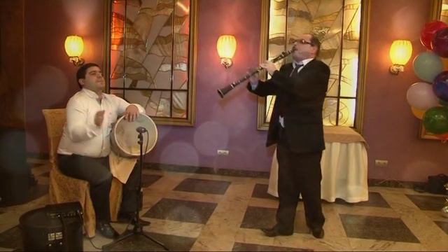 ГАРИК ШАМЯН МИХАИЛ МИРЗАБЕКОВ И МОСО - ТАНЕЦ - 1.mpg смотреть онлайн