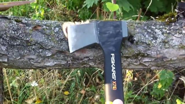 обзор Топор Fiskars X7 Rus
