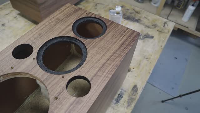 Эстония 35АС-021-1 Часть 3. Покрасил, нанес первый слой масла и про подвесы для НЧ динамиков.