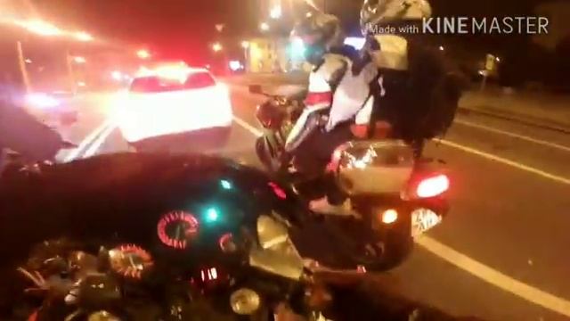 MotoMoment -1 # Рофл на светофор смотреть онлайн