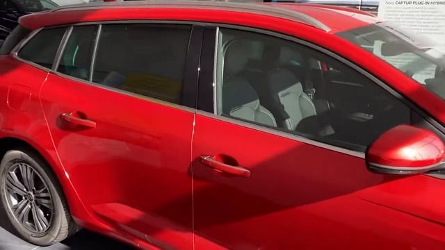 Renault Megane GrandTour - Intens - Blue dCi 115 EDC смотреть онлайн