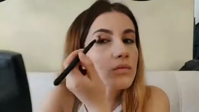 Деловой стиль в макияже. business make-up. Quick and easy. مكياج الأعمال ، سريع وسهل смотреть онлайн