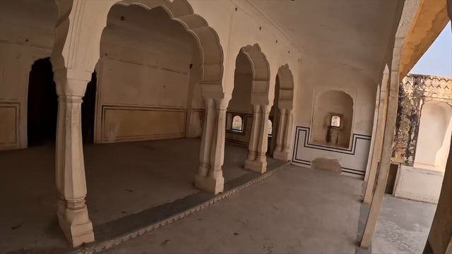 Exploring Jaipur's Amer Fort! 🇮🇳 (Is it Worth Visiting?) смотреть онлайн