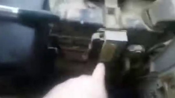 Volvo l120f снятие моторчика печки