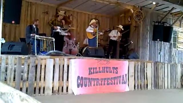 Flat-Git-It Gang - "Move on in & stay" смотреть онлайн