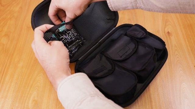 USA GEAR 10" Hard Shell Toiletry Case | Features Video смотреть онлайн