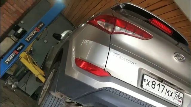 Туксон чуть не упал с подъемника смотреть онлайн