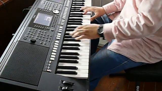 Полёт на дельтаплане PIANO COVER смотреть онлайн