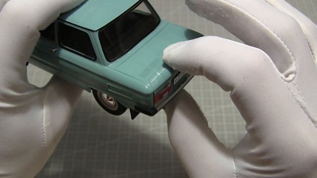 ЗАЗ-968М "ЗАПОРОЖЕЦ" 1:24 ЛЕГЕНДАРНЫЕ СОВЕТСКИЕ АВТОМОБИЛИ №52 Hachette/Car model ZAZ "ZAPOROZHETC" смотреть онлайн