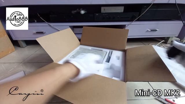 Unboxing Cayin Mini-CD MK2 смотреть онлайн