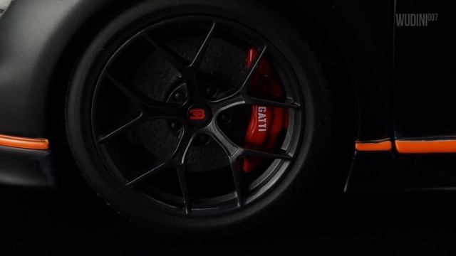 MAISTO 1/18 Diecast Bugatti Chiron - A Closer Look смотреть онлайн