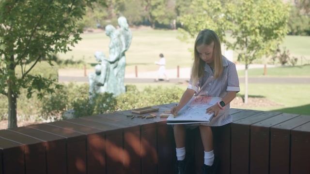 WatchPhone - Hybrid Smartphone and Wristwatch for Kids. Your kids first GPS watch phone!｜キッズ時計型携帯 смотреть онлайн