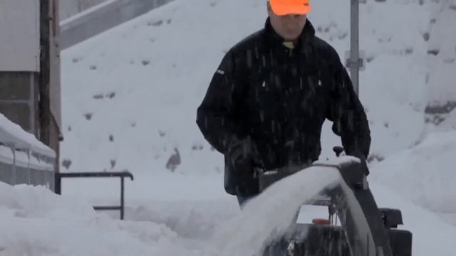 Снегоуборщики, снегоуборочная техника, снегоочистители Karcher смотреть онлайн