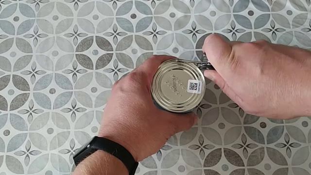 Открываем консерву ножом Sanrenmu WA741-A1 смотреть онлайн