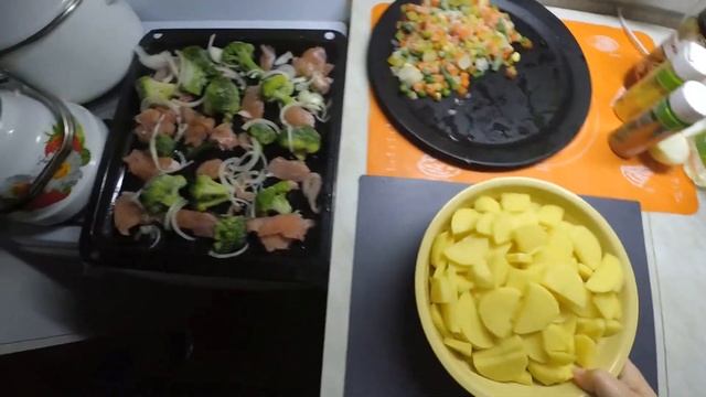 Овощной микс в духовке смотреть онлайн
