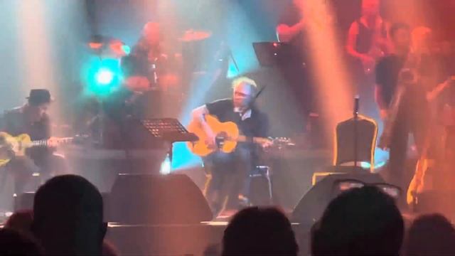 «Имел я деньги», «А за окошком месяц май» «А я милого узнаю по походке» Гарик Сукачёв смотреть онлайн