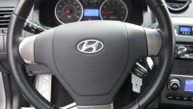 2008 Hyundai Tiburon 2dr Cpe Auto GT смотреть онлайн