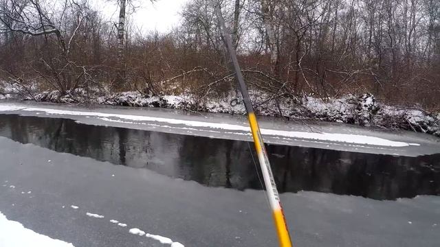 Ловля - Рыбалка на Хариуса,, НОЯБРЬ 2018,, ( Первый Лед, Снег, ХАРИУС.) смотреть онлайн